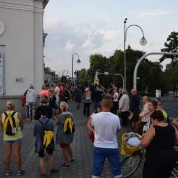 Wierni z Radomska wyruszyli na Jasną Górę