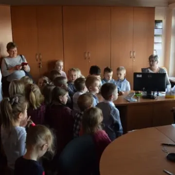 Przedszkolaki z wizytą w urzędzie miasta