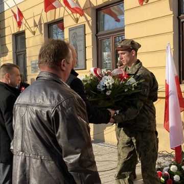 Radomszczanie upamiętnili 103. rocznicę odzyskania przez Polskę niepodległości