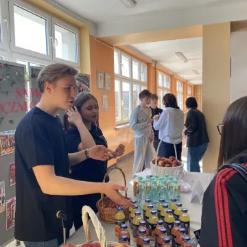 Quizy, doświadczenia. I LO przyciągnęło uczniów