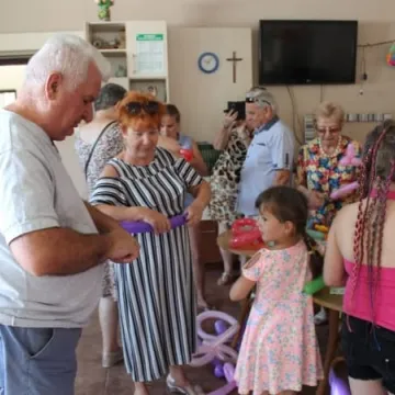 Piknik integracyjny dzieci i seniorów RUTW SAN