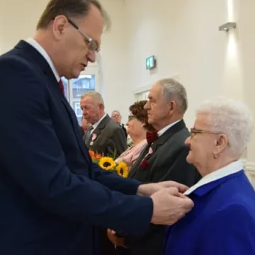 8 par obchodziło Złote Gody