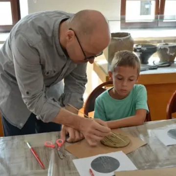 Wakacyjne warsztaty w muzeum 