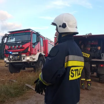 W Niwie Goszczowskiej płonęły baloty słomy