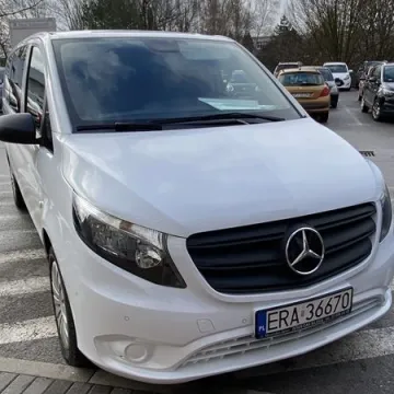 Nowy samochód dla Kamila w Strzałkowie