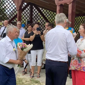 W Sudzinku otwarto nową drogę. Wstęgę przecinał m.in. wicemarszałek Sejmu RP