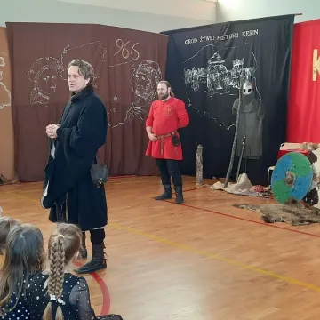 Bractwo Rycerskie Kerin w PSP nr 8 w Radomsku