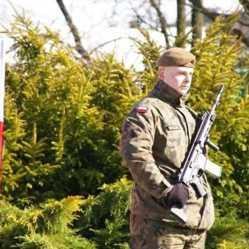 Cześć i chwała bohaterom!