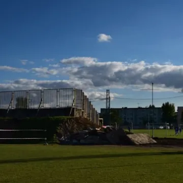 Trybuna w przebudowie