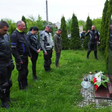 Rajd Motocyklowy Weteranów dotarł do powiatu radomszczańskiego