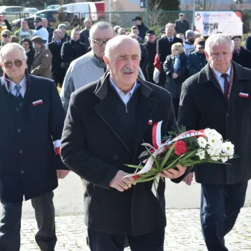 Cześć i chwała bohaterom!