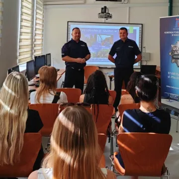 Zostań policjantem - spotkanie w PUP w Radomsku