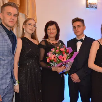 Bal studniówkowy maturzystów z Przedborza