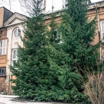 Budynki byłego szpitala ponownie na sprzedaż