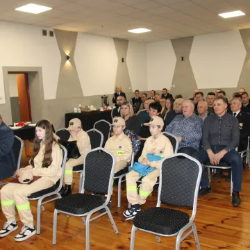 Sprzęt ratujący życie trafił do OSP w Radziechowicach Pierwszych