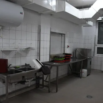 Piotrków Tryb.: SP2 z nową kuchnią i stołówką