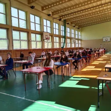 Rozpoczynają się egzaminy ósmoklasisty