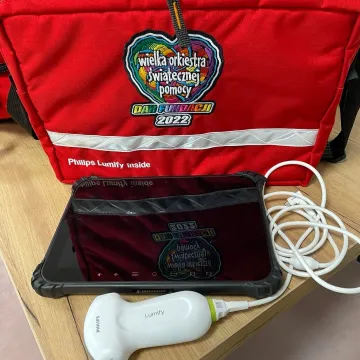 Radomsko: ratownicy medyczni otrzymali od WOŚP przenośne aparaty USG