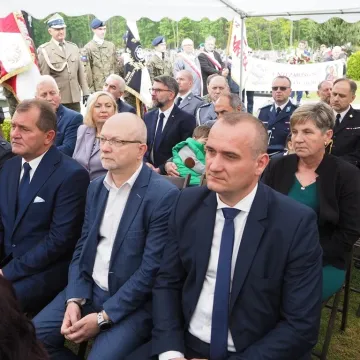 W Bąkowej Górze upamiętniono 77. rocznicę mordu żołnierzy KWP