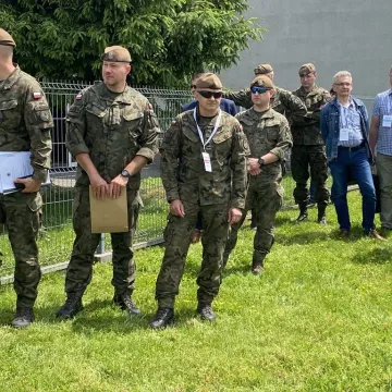 Symulacja wypadku i zarządzanie kryzysowe. Trening 9. Łódzkiej Brygady OT w Radomsku