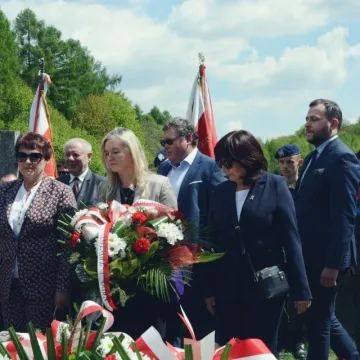 W Bąkowej Górze upamiętniono zamordowanych żołnierzy KWP