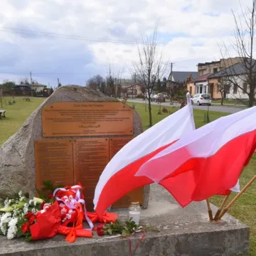 W Przedborzu upamiętniono ofiary katastrofy smoleńskiej