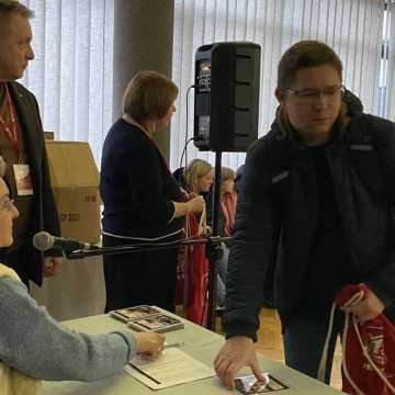 Wolontariusze WOŚP w Radomsku odebrali identyfikatory