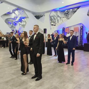 Studniówka 2024: bal maturzystów radomszczańskiego „mechanika”