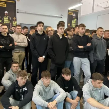 Akademia DeWalt w „Mechaniku”. Prestiżowy program tylko dla 10 szkół w kraju