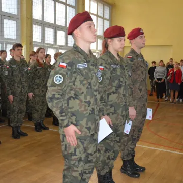 Uczniowie „drzewniaka” w Radomsku złożyli ślubowanie