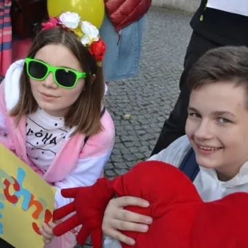 Dzień Uśmiechu na ulicach Radomska z PSP nr 7