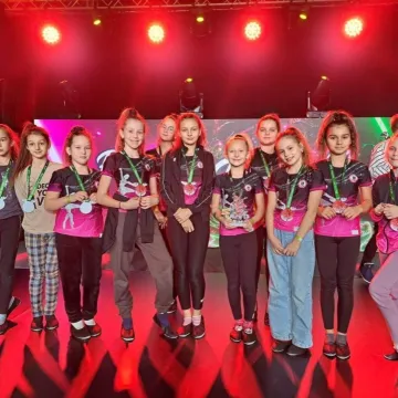 Sześć występów i sześć medali Akademii Tańca i Sportu „Mass-Team”