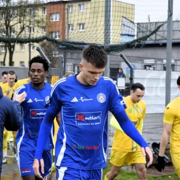 Lider nie zawiódł. RKS pewnie wygrywa z Omegą Kleszczów