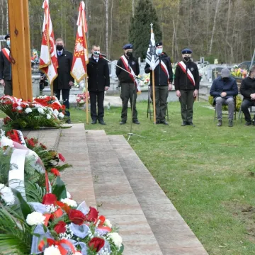 W Bąkowej Górze oddano hołd zamordowanym Żołnierzom Wyklętym
