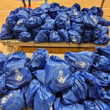 Świąteczne granie młodych piłkarzy RKS Radomsko