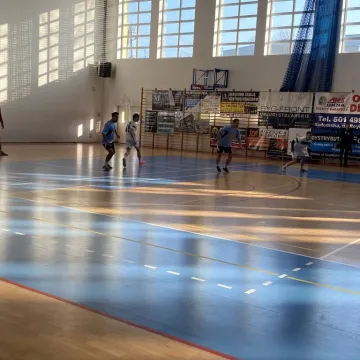 Grają i pomagają. VI Puchar Niezdobywców Pucharów dla Amelki