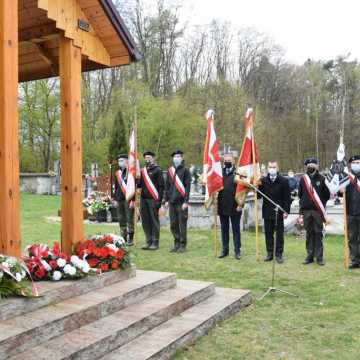 W Bąkowej Górze oddano hołd zamordowanym Żołnierzom Wyklętym