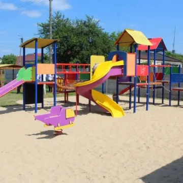 Sprawdzili jak wyglądają place zabaw w Radomsku