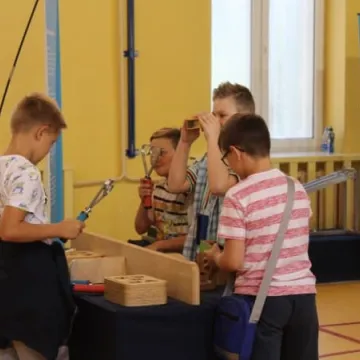 Naukobus odwiedził Publiczną Szkołę Podstawową nr 4 w Radomsku