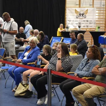 Podnoszenie ciężarów w hołdzie trenerowi Wacławowi Tomalce