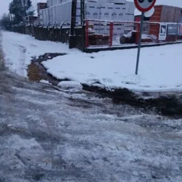 Dziurawa ulica Sucharskiego