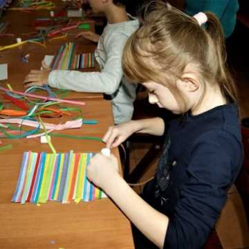 Warsztaty z tworzenia tkanin w muzeum w Radomsku 