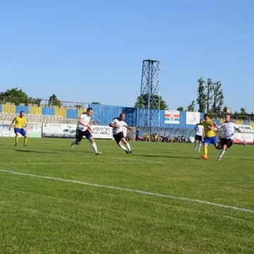 RKS wygrywa w meczu na szczycie 