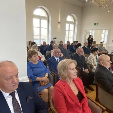 Razem przez pół wieku. Medale trafiły do dziesięciu par