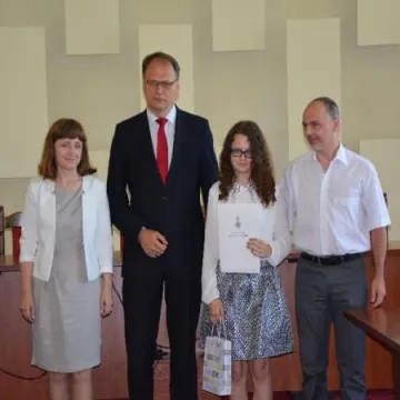 Najlepsi uczniowie nagrodzeni