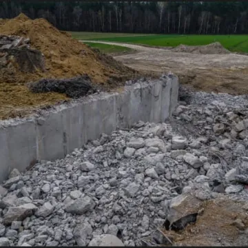 Budowa A1. Postęp prac przy odc. Radomsko - granica województwa 