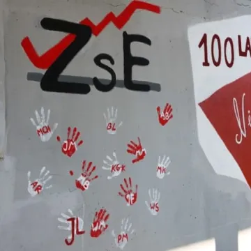 Mural grafików Ekonomika na 100-lecie niepodległości