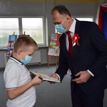 Niepodległa oczami uczniów. W Radomsku rozstrzygnięto konkurs