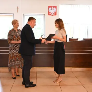 Zawodowe awanse nauczycieli powiatowych szkół