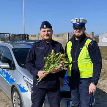 Kobieta za kierownicą łagodzi obyczaje, czyli Dzień Kobiet z radomszczańską policją